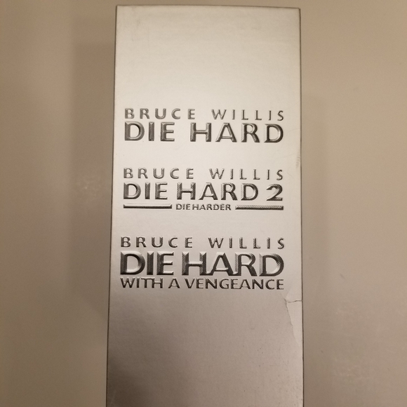 1996 Die Hard Trilogy VHS Tape Collection 3-Tape Box Set: Die Hard Bruce Willis - Picture 5 of 9